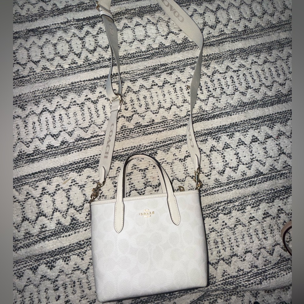 COACH MINI CITY TOTE IN SIG CANVAS